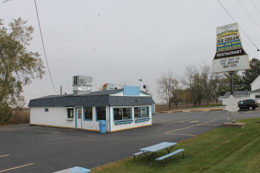 Primary Photo Of 408 E Comanche Ave, Shabbona General Retail For Sale