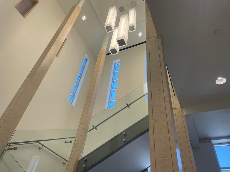 More Photos Of 308 W 6th St, Corona Unknown For Lease