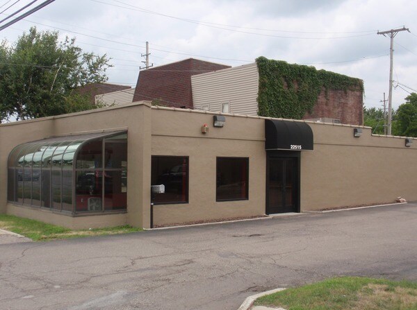 More Photos Of 22515 Telegraph Rd, Southfield Freestanding For Lease