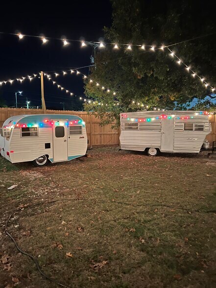 More Photos Of 302 Williams St, Fayetteville Flex For Sale