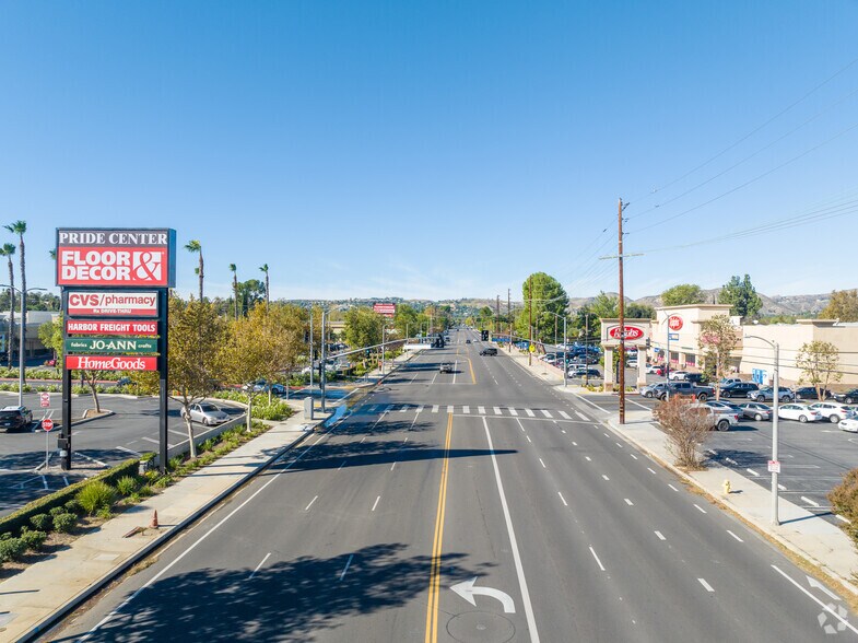 More Photos Of 22828-22968 Victory Blvd, Woodland Hills Unknown For Lease