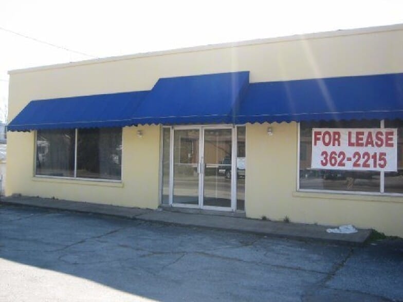 Primary Photo Of 2716 Sutherland Ave, Knoxville Showroom For Lease
