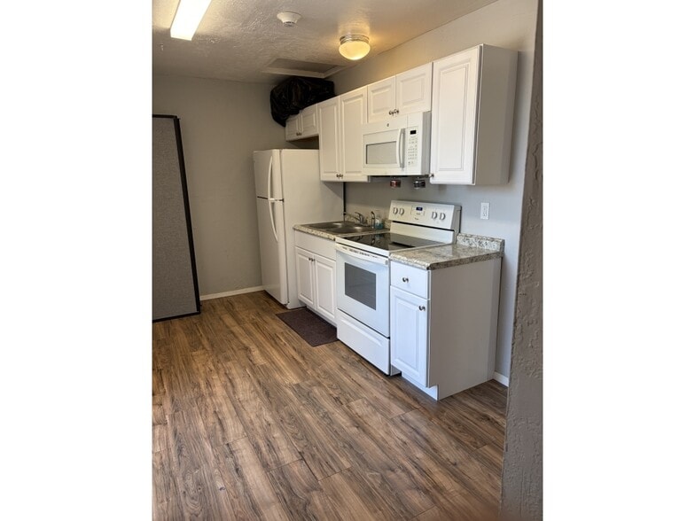 More Photos Of 1830 Addison Ave E, Twin Falls Office For Sale
