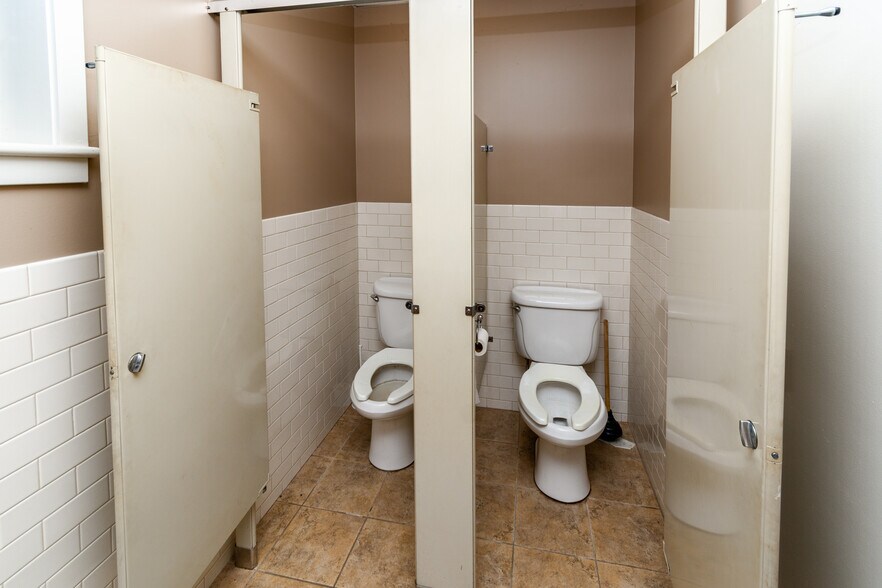 More Photos Of 9 Mill St, Stockton Police Fire Station For Sale