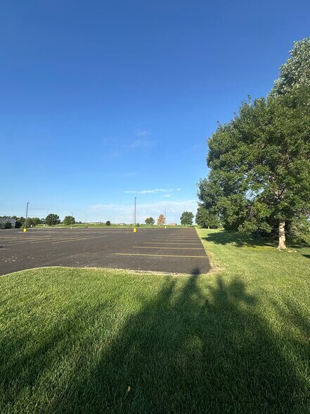 More Photos Of 4725 Twin Rivers Rd, North Platte Office For Lease