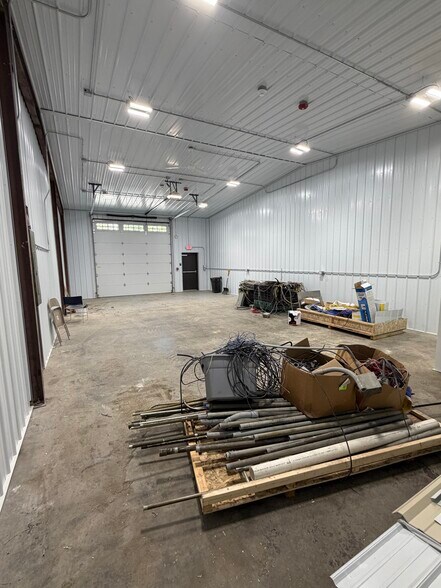 More Photos Of 24 Foundry Ave, Meredith Warehouse For Lease