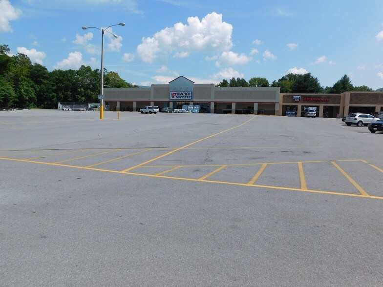 More Photos Of 1254 N Main Ave, Erwin General Retail For Lease