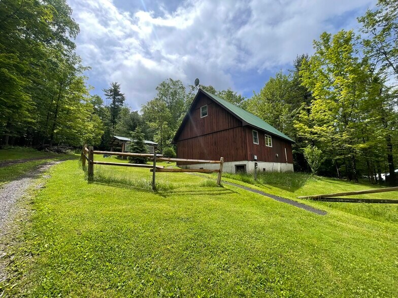 More Photos Of 853 Fairview Rd, Howard Apartments For Sale