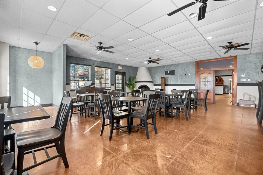 More Photos Of 983 N Highway 123 Byp, Seguin Restaurant For Sale