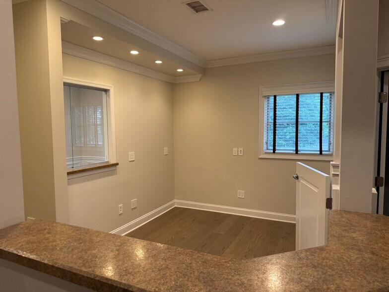 More Photos Of 215 Monmouth Rd, Oakhurst Office For Lease