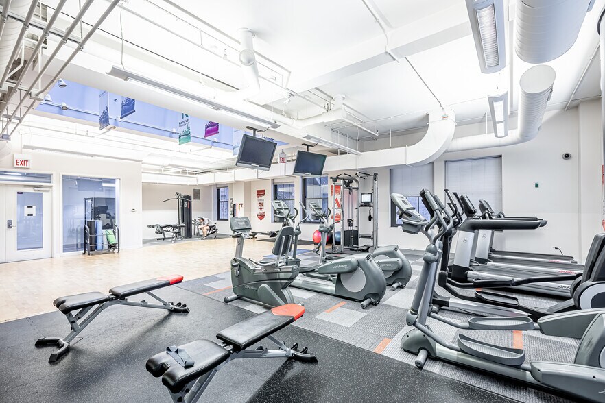 More Photos Of 59 E Van Buren St, Chicago Apartments For Lease