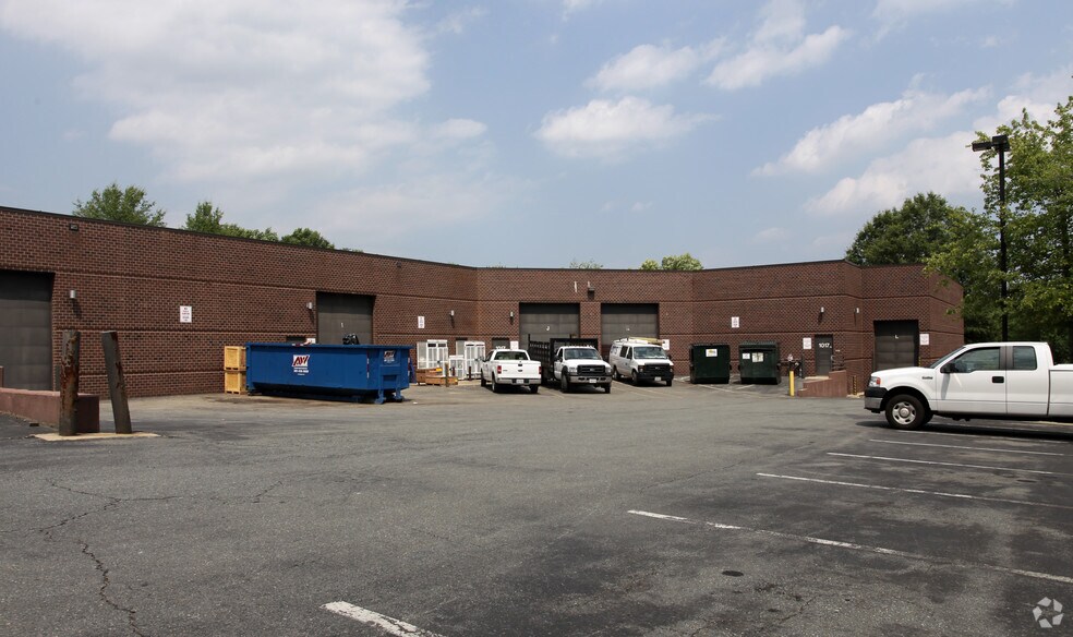 More Photos Of 1001-1099 Brightseat Rd, Landover Manufacturing For Lease