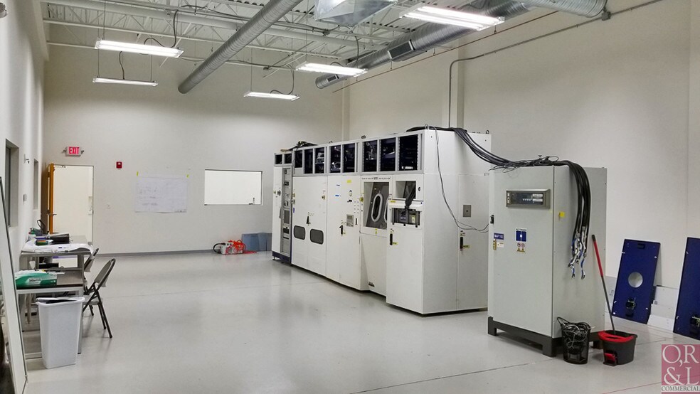 More Photos Of 4 Pin Oak Dr, Branford Industrial For Lease