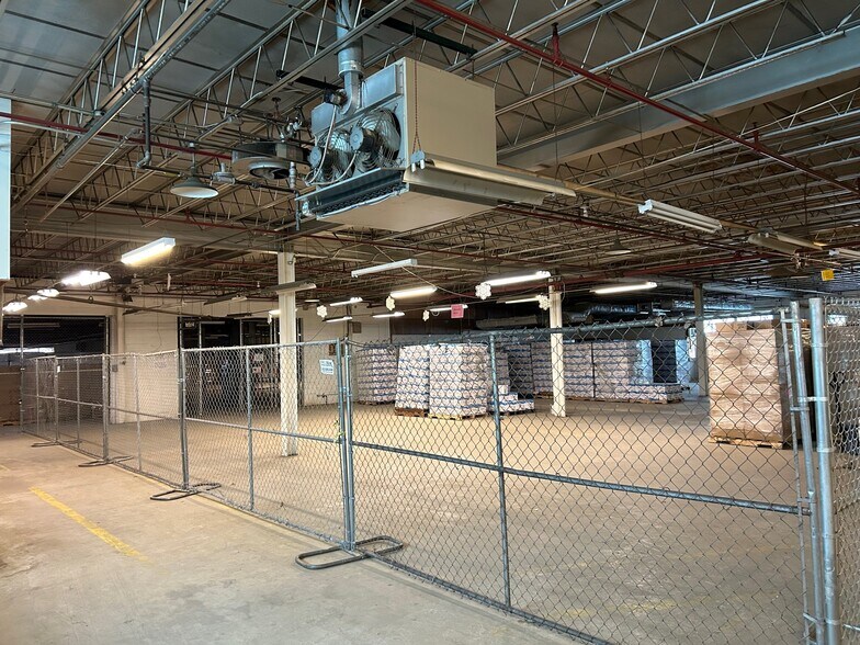 More Photos Of 601-637 Hiesters Ln, Reading Warehouse For Lease