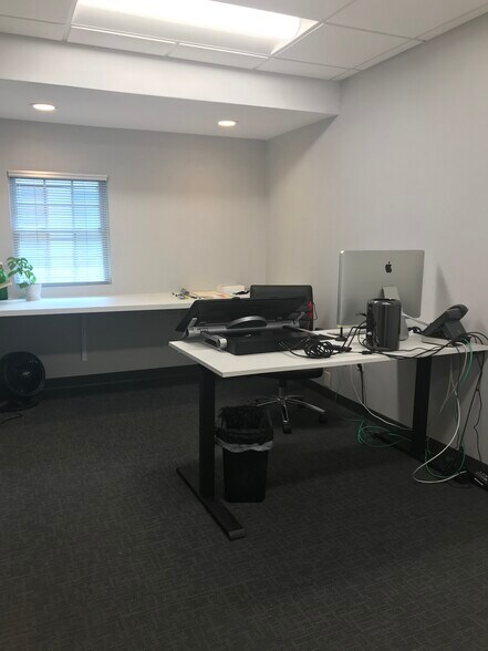 More Photos Of 2133 Dorchester Rd, North Charleston Office For Lease