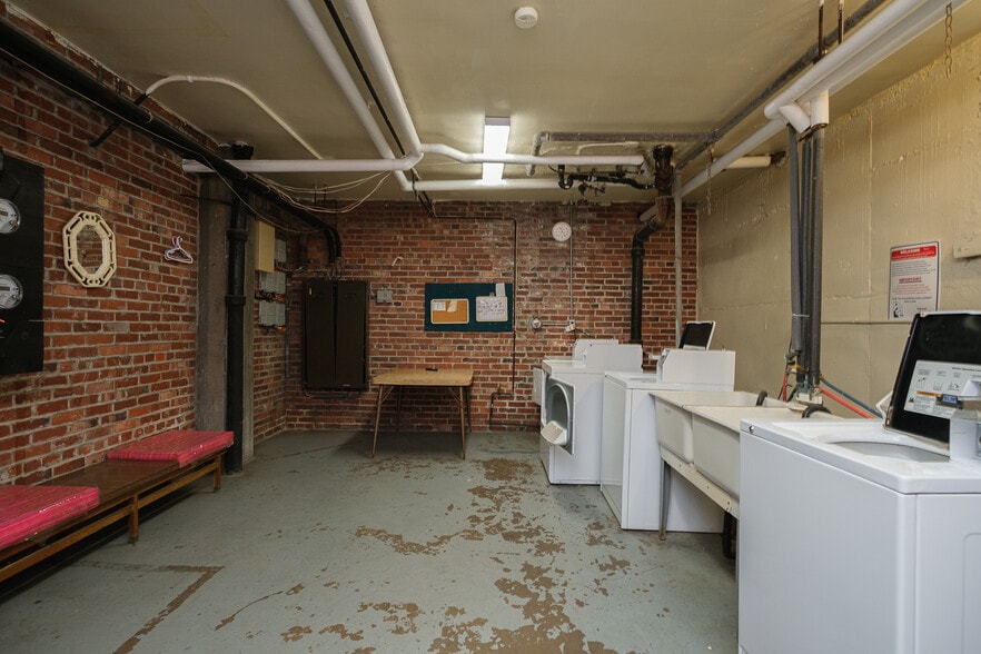 More Photos Of 3336 Brownsville Rd, Pittsburgh Apartments For Sale