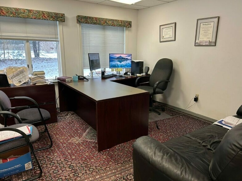 More Photos Of 475 School St, Marshfield Medical For Lease