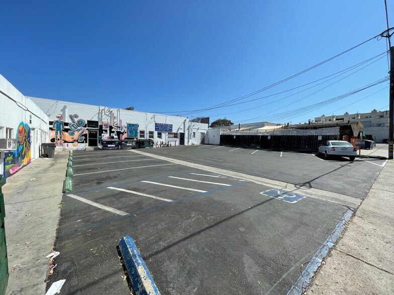 More Photos Of 4477 Gresham St, San Diego General Retail For Lease