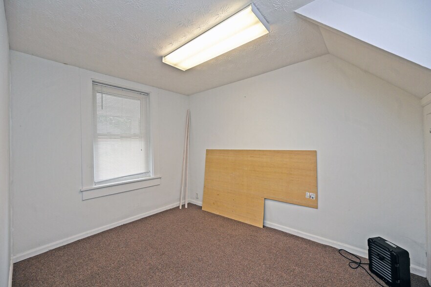 More Photos Of 9101 N Dixie Dr, Dayton Storefront Retail Office For Sale