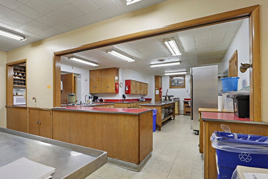 More Photos Of 2006 60th St, Kenosha Religious Facility For Sale