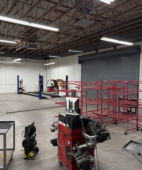 More Photos Of 7135 S Harl Ave, Tempe Service For Lease