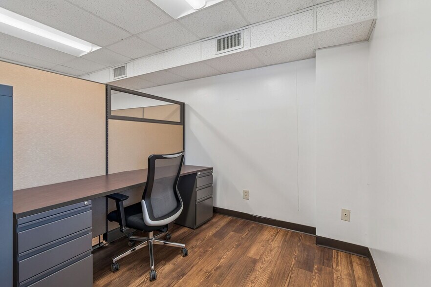 More Photos Of 1453 S Martin Luther King Jr Ave, Clearwater Warehouse For Sale