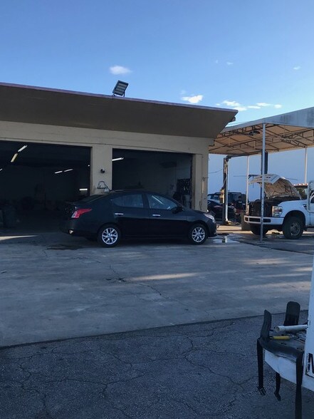 More Photos Of 3451 NW 79th St, Miami Warehouse For Lease