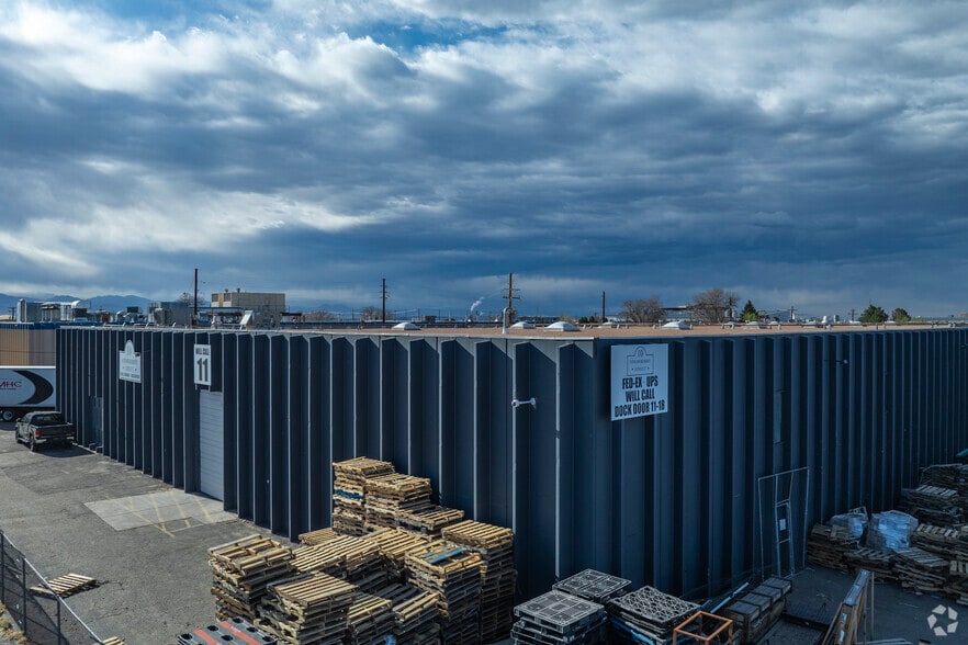 More Photos Of 6363 E 38th Ave, Denver Warehouse For Lease