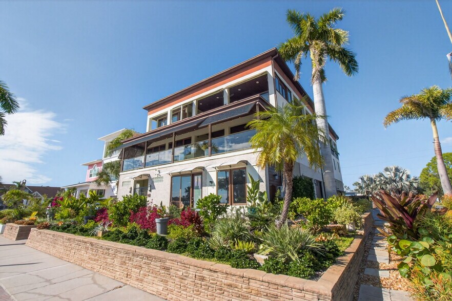 More Photos Of 5657 Shore S blvd, Gulfport Specialty For Sale