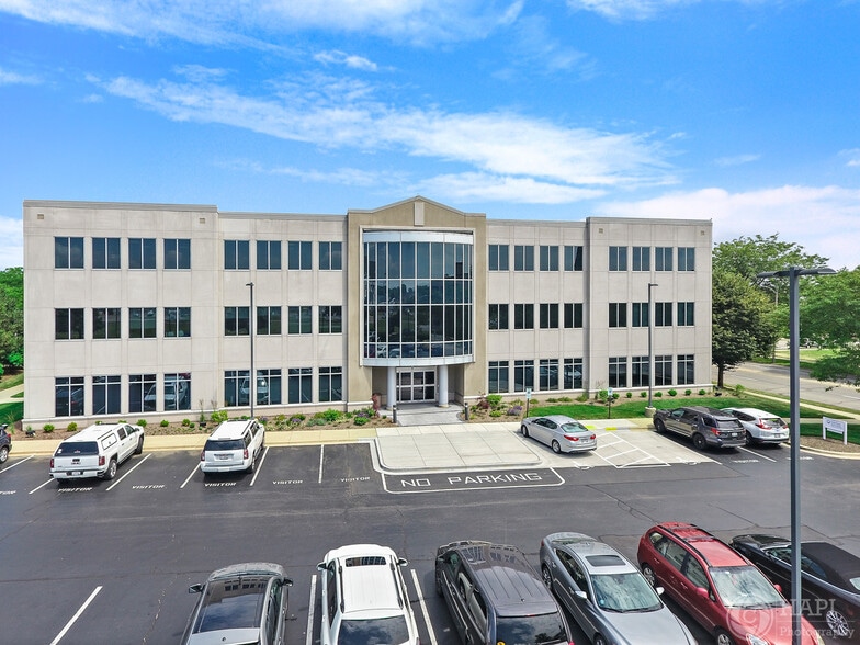 More Photos Of 600 52nd St, Kenosha Office For Lease