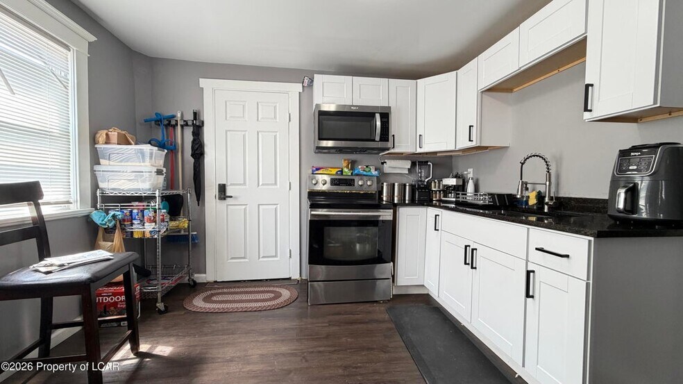 More Photos Of 125 Grove St, Wilkes-Barre Apartments For Sale