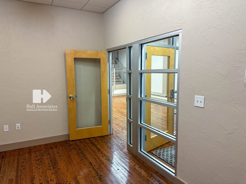 More Photos Of 108 Campbell Ave SW, Roanoke Loft Creative Space For Sale