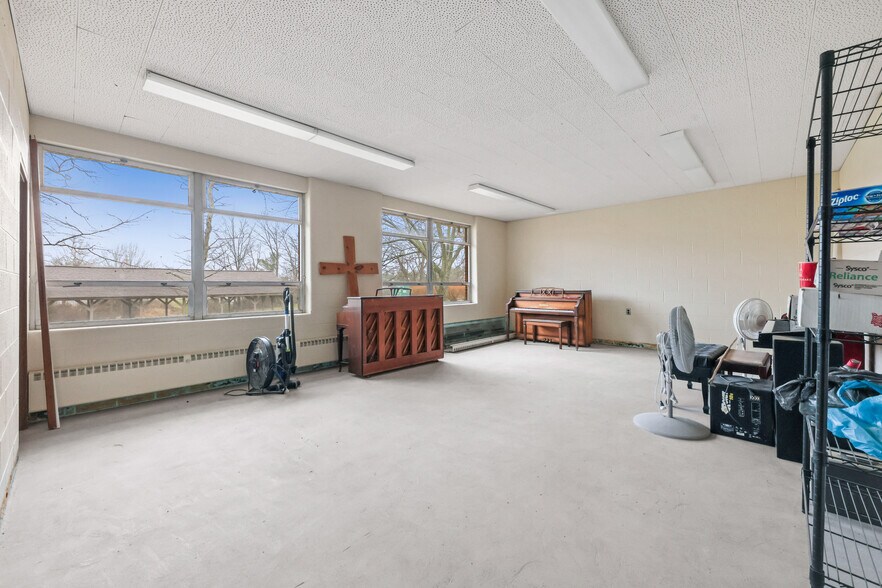 More Photos Of 7000 Ridge Rd, Parma Religious Facility For Sale