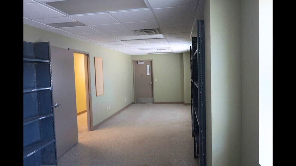 More Photos Of 45 Lagoon Rd, Rock Springs Warehouse For Lease