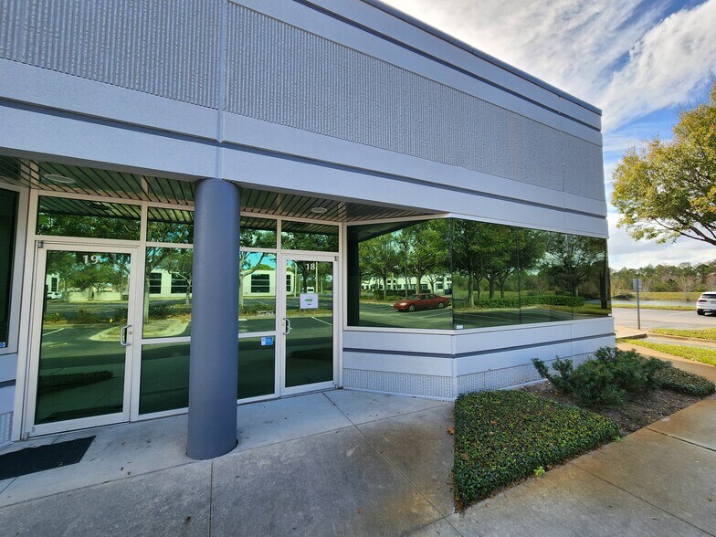 More Photos Of 7362 Futures Dr, Orlando Coworking Space