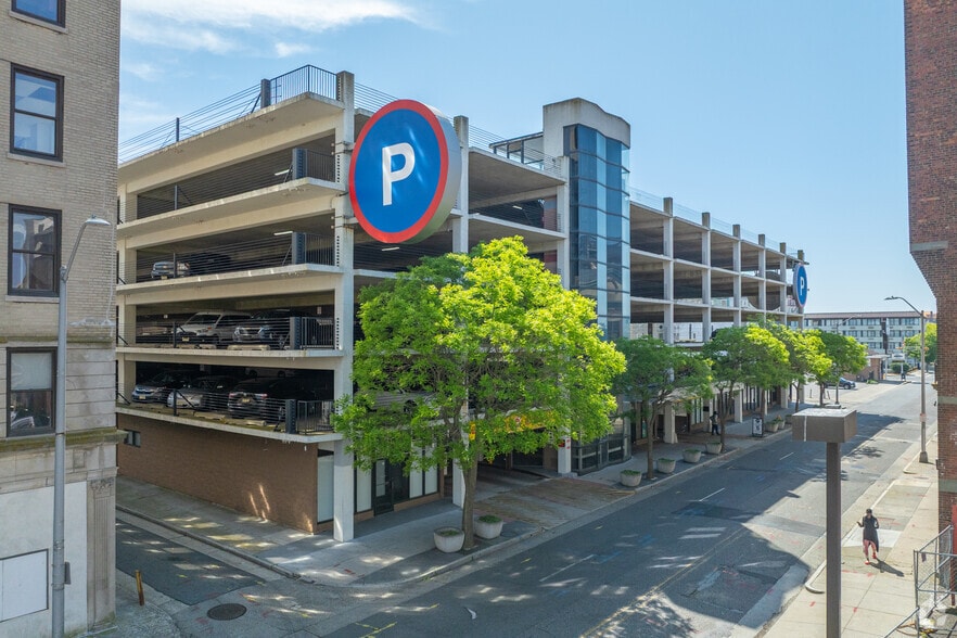 More Photos Of 17 S New York Ave, Atlantic City Parking Garage For Lease