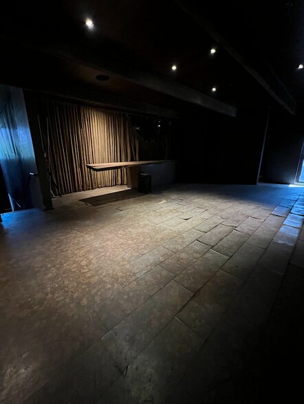 More Photos Of 4935 N Mesa St, El Paso Restaurant For Lease