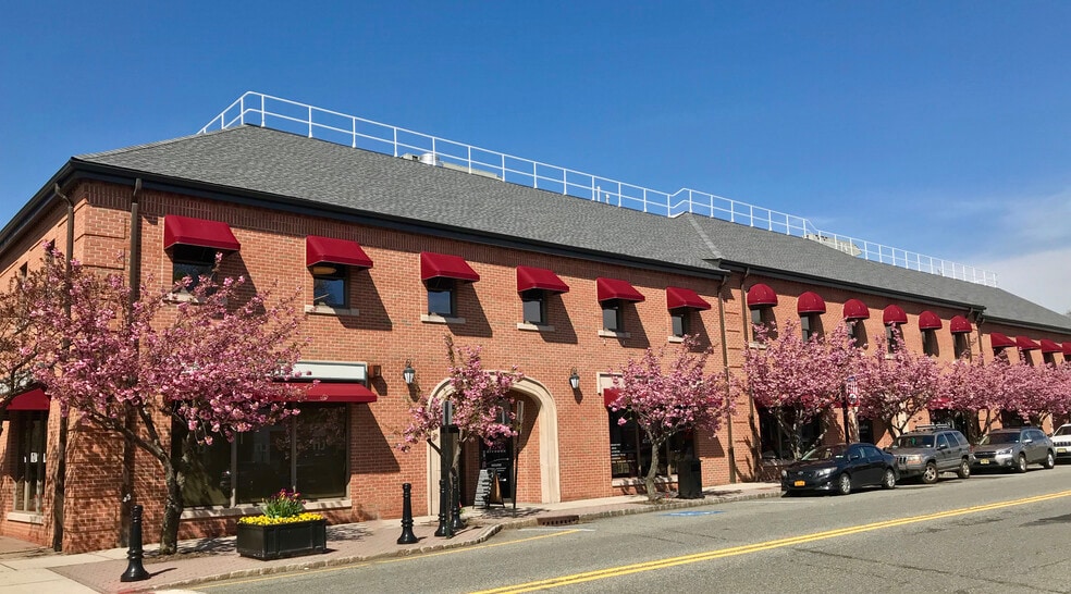 Primary Photo Of 201 Rock Rd, Glen Rock Office For Lease