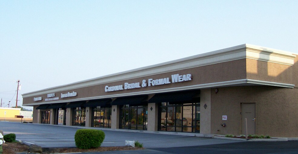 More Photos Of 1616 Battleground Ave, Greensboro Freestanding For Lease