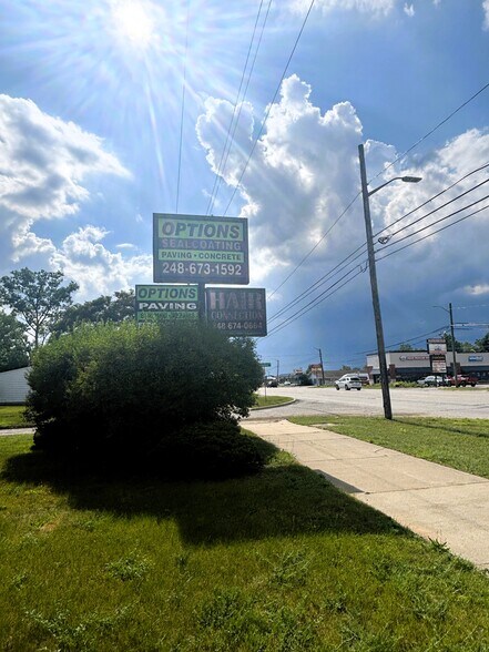 More Photos Of 5685 Highland Rd, Waterford Medical For Sale