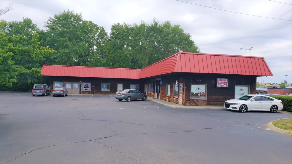 Primary Photo Of 11190 US Highway 15 501, Aberdeen Storefront For Lease