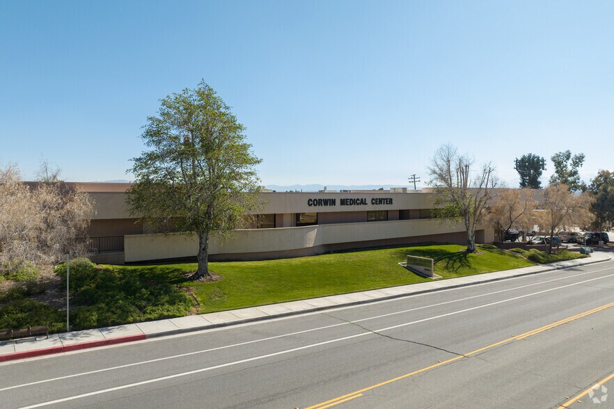 More Photos Of 18523 Corwin Rd, Apple Valley Medical For Lease