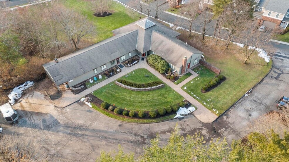 Primary Photo Of 1-3 Mill Pond Ln, Simsbury Loft Creative Space For Lease