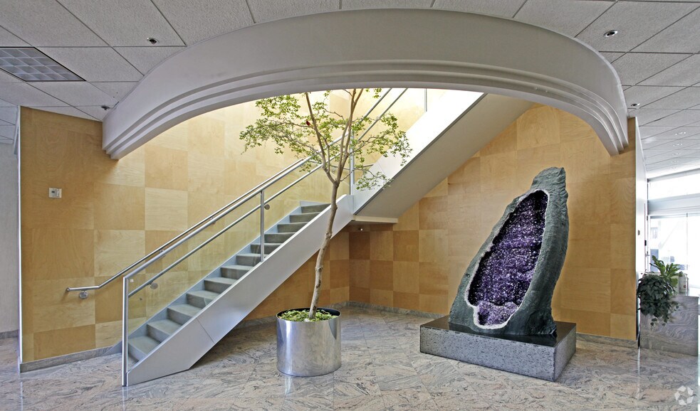 More Photos Of 4725 Holladay Blvd, Salt Lake City Office For Lease