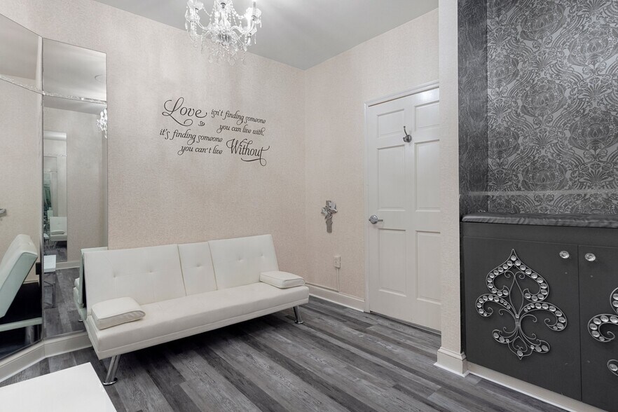 More Photos Of 4550 Golf Club Ln, Spring Hill Golf Course Driving Range For Sale