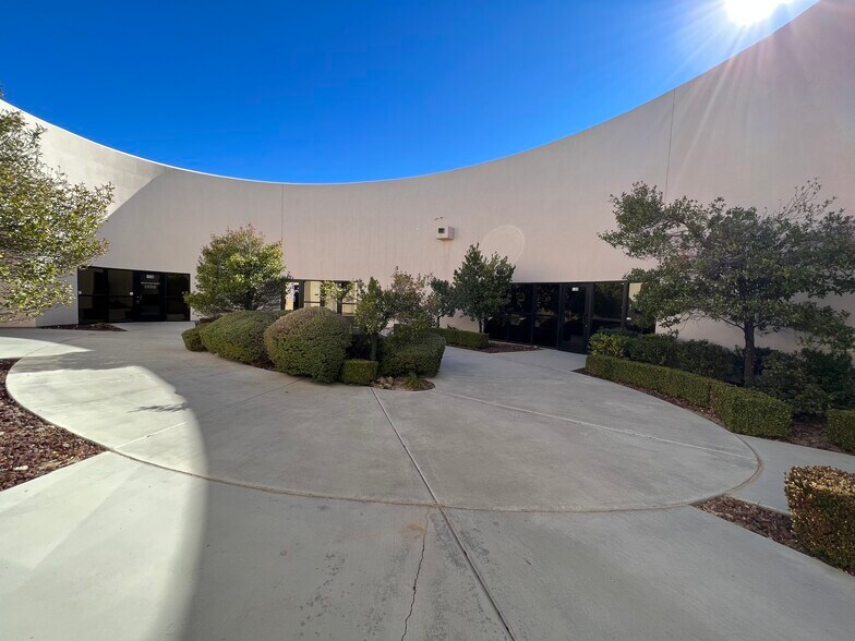 More Photos Of 700 E Silverado Ranch Blvd, Las Vegas Medical For Lease