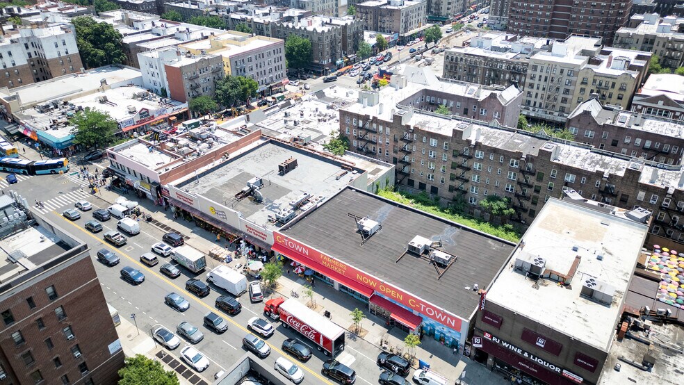 More Photos Of 4910 Broadway, New York Drugstore For Lease