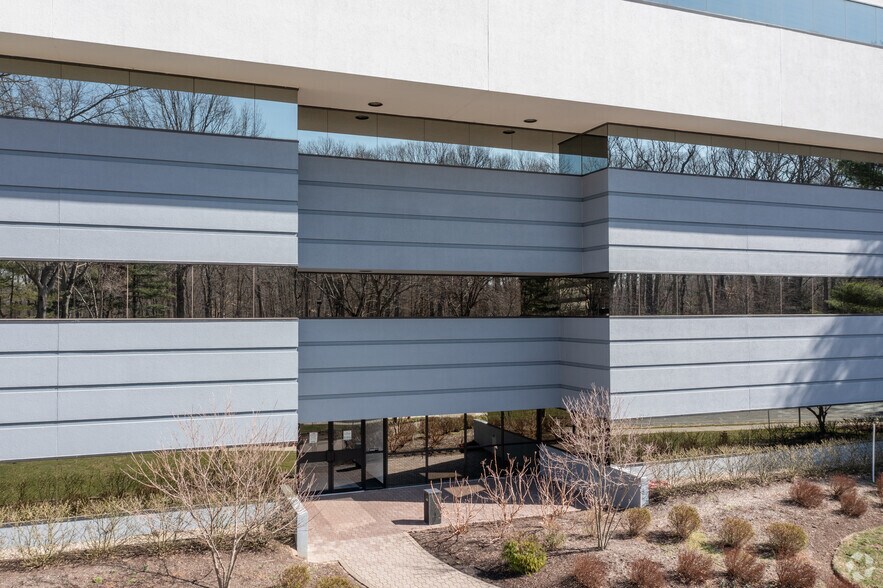 More Photos Of 4 Independence Way, Princeton Office For Lease