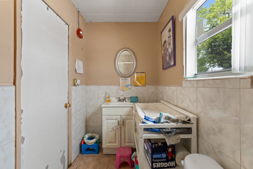 More Photos Of 1781 NW 152nd Ter, Opa-locka Daycare Center For Sale