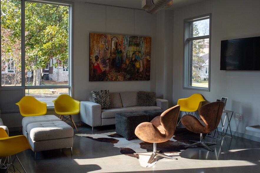 More Photos Of 1704 Dorothy Pl, Nashville Office For Sale